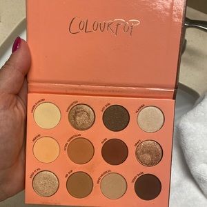 Eyeshadow palette